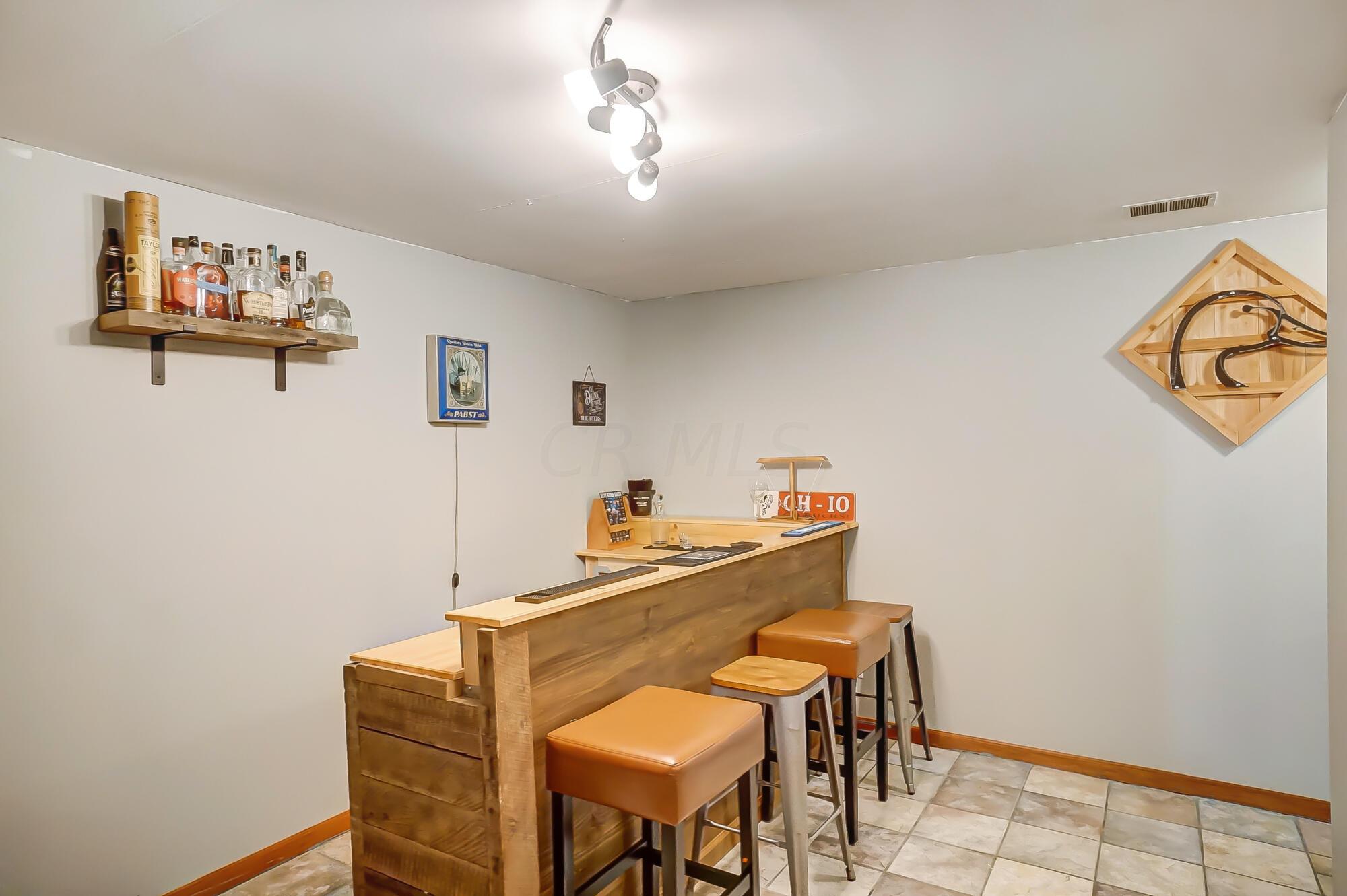 1880 Walker Road Hilliard, OH 43026 - Photo 35 of 46 Basement Bar Area