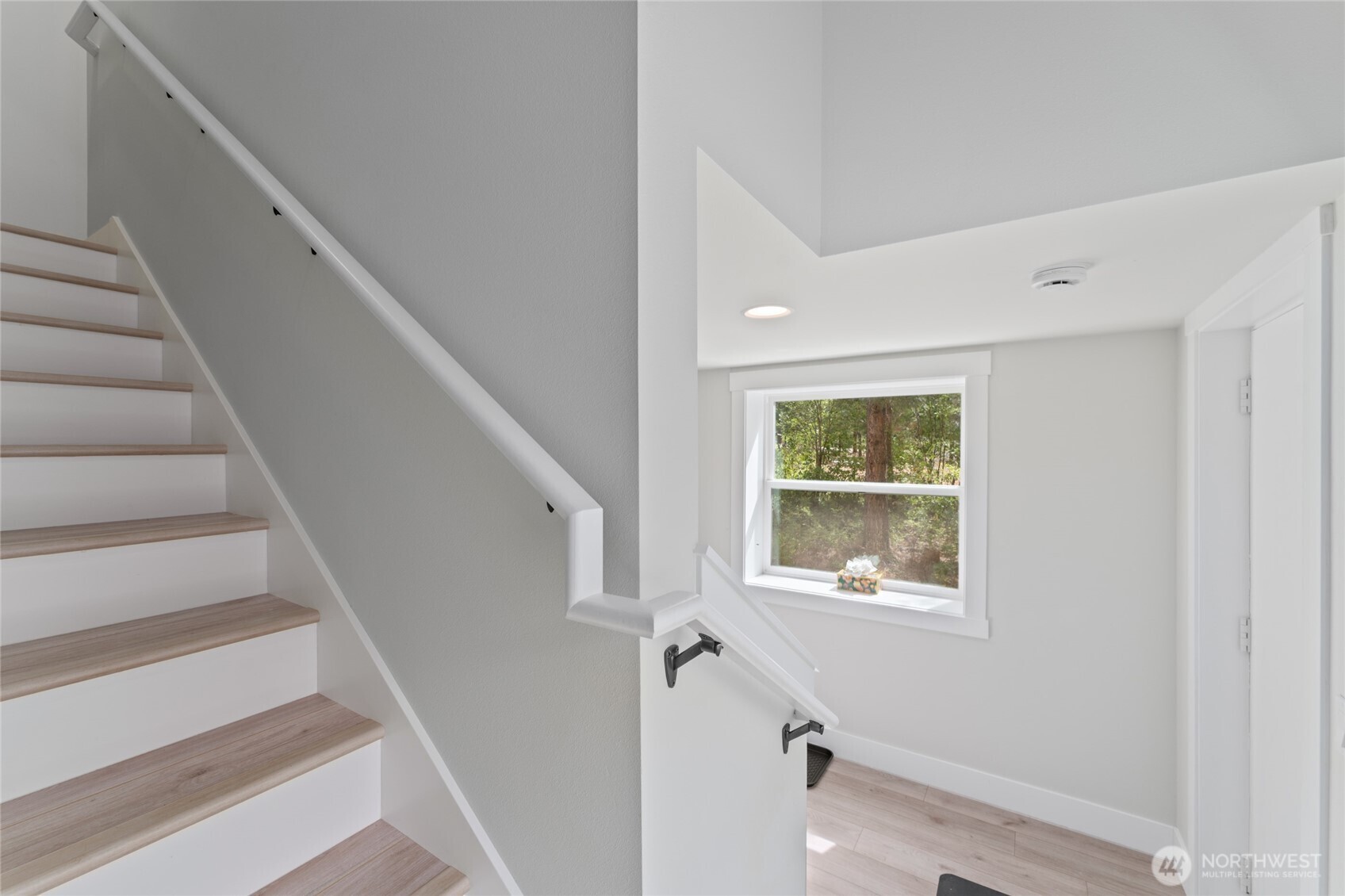 13536 Entiat River Road Entiat, WA 98822 - Photo 10 of 38