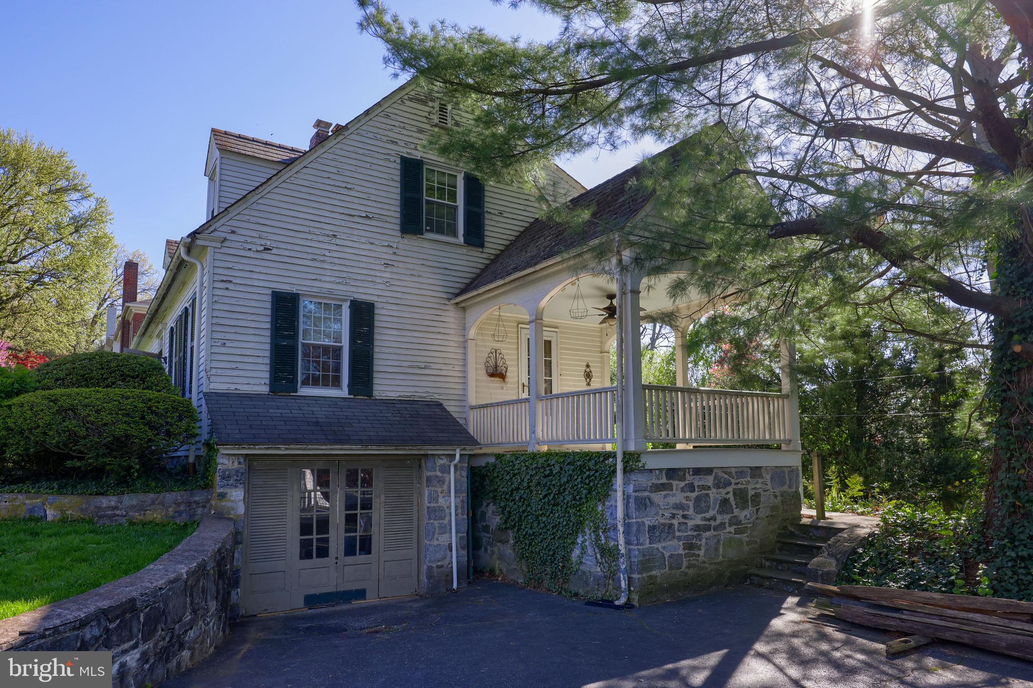 109 Yale Avenue Lancaster, PA 17603 - Photo 3 of 39 Exterior painting is inprogress