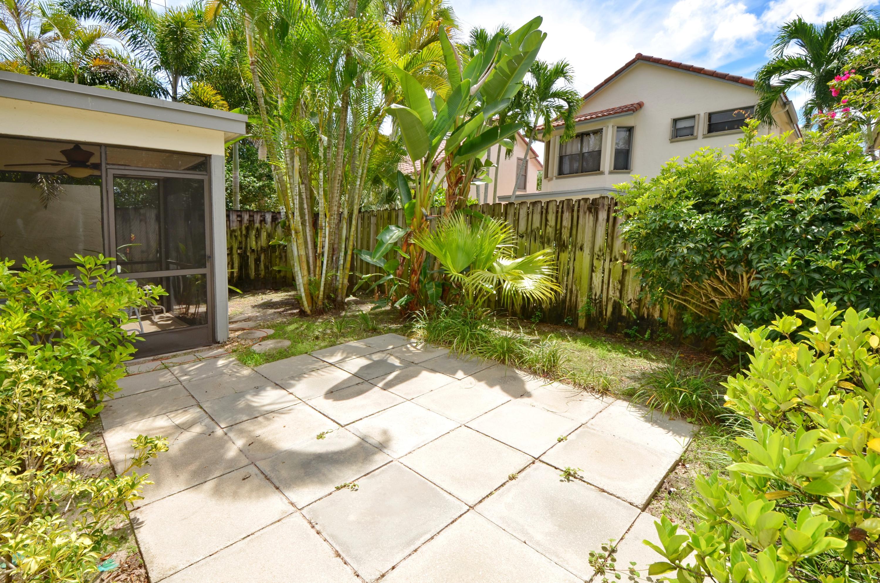 5530 Ilford Court Boca Raton, FL 33486 - Photo 17 of 29 YARD