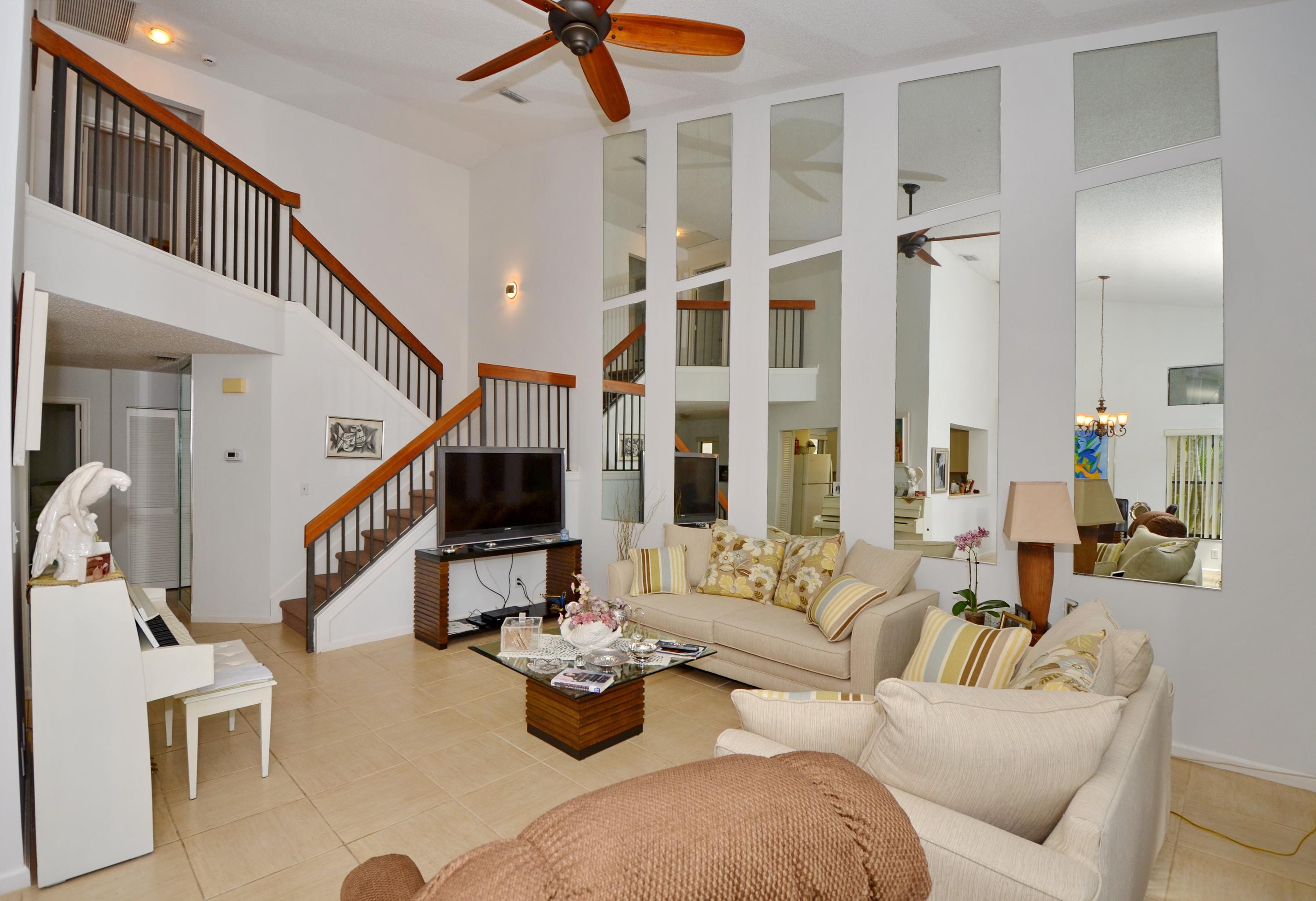 5530 Ilford Court Boca Raton, FL 33486 - Photo 3 of 29 LR 2