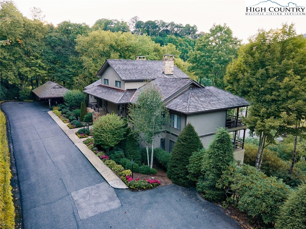 901 Clubhouse Road, Unit B1 Linville, NC 28646 - Photo 2 of 5 Gallery Image 2