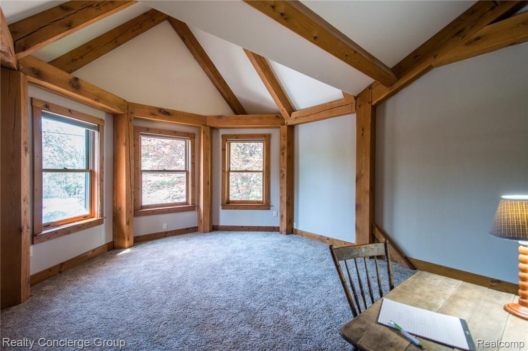 6022 Challis Road Brighton, MI 48116 - Photo 26 of 41 Adorable 2nd bedroom