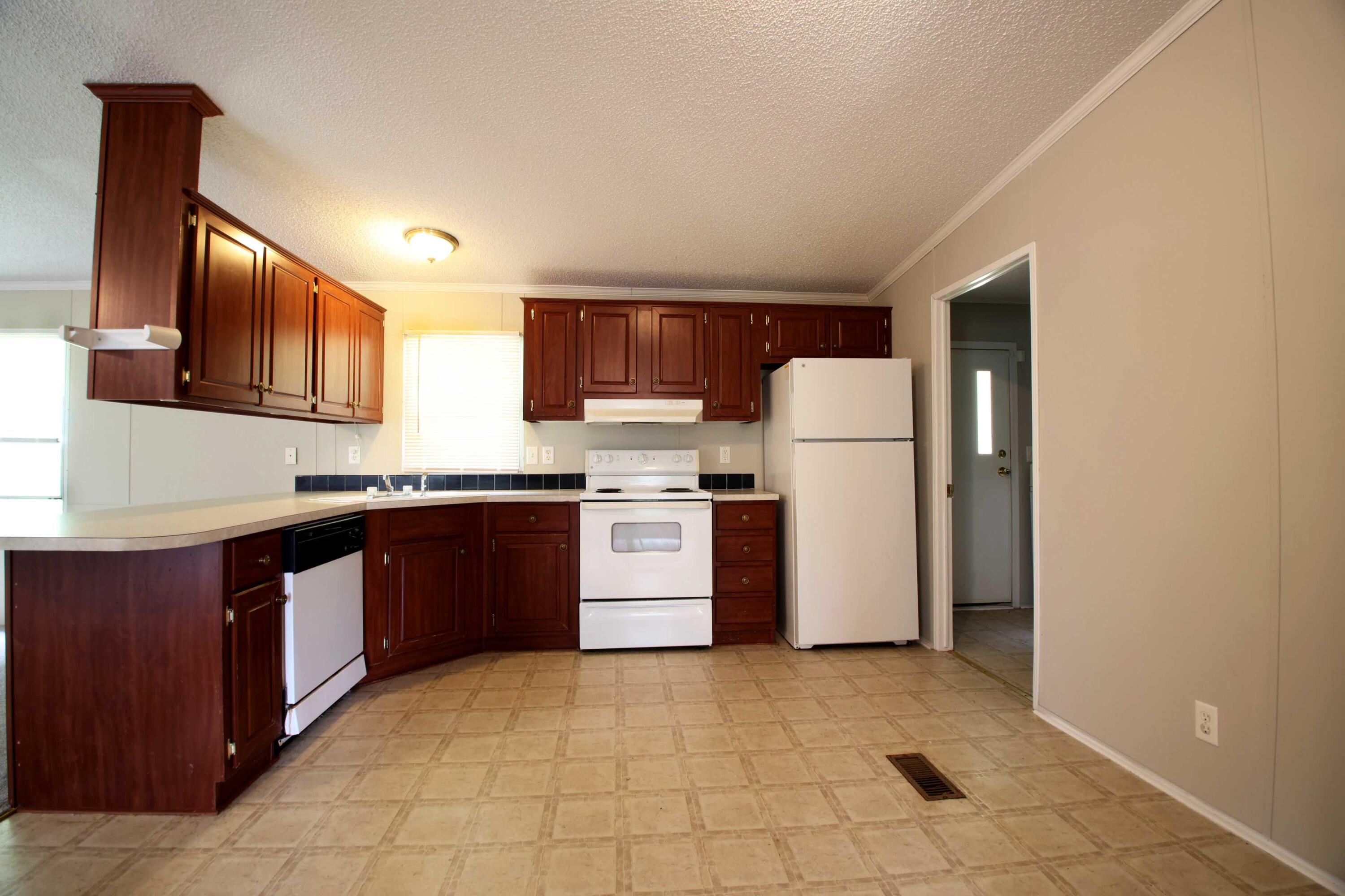 4127 Givens Road Salem, VA 24153 - Photo 5 of 11 Givens 6