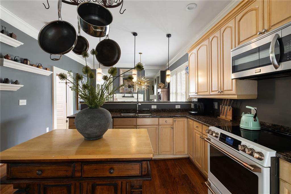 28 Clay Street Southeast Atlanta, GA 30317 - Photo 11 of 33