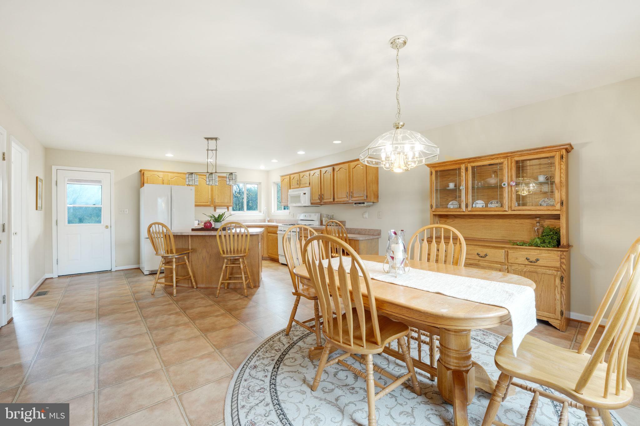 241 High Knob Road Front Royal, VA 22630 - Photo 15 of 55 Sunny & bright kitchen