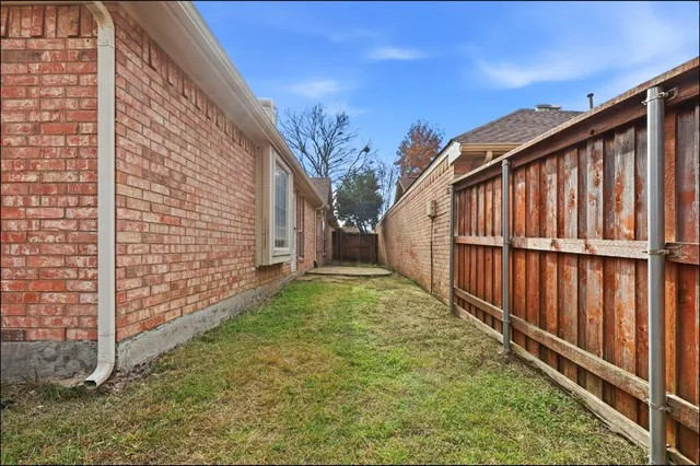 $2,400 | 4709 Rockcreek Lane, Plano, TX 75024