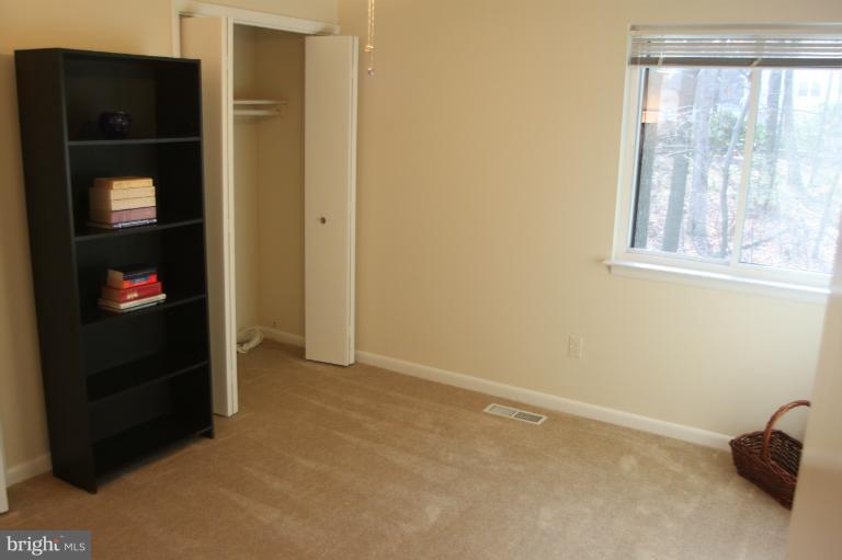12005 Insha Court Reston, VA 20191 - Photo 14 of 22