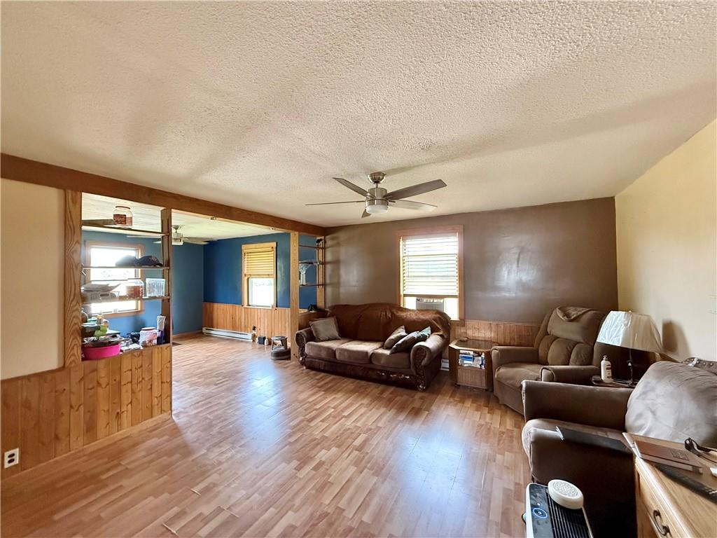 4217 Hillsville Road Pulaski, PA 16143 - Photo 5 of 31 Gallery Image 5