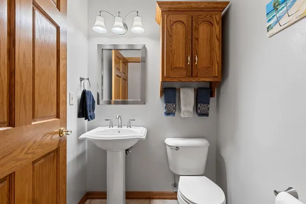 $749,900 | 2817 Brook Hills Drive, Green Bay, WI 54313