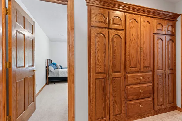 $749,900 | 2817 Brook Hills Drive, Green Bay, WI 54313