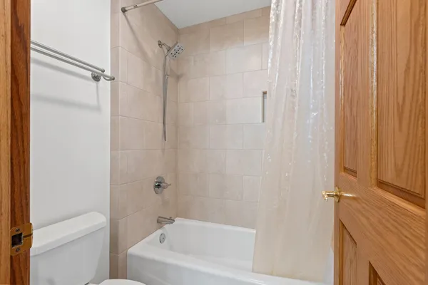 $749,900 | 2817 Brook Hills Drive, Green Bay, WI 54313