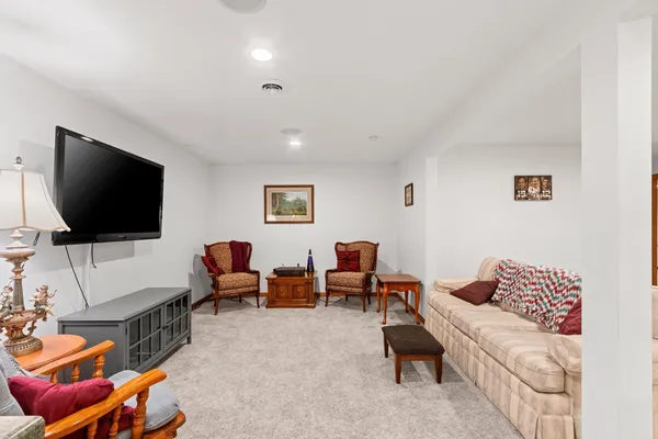 $749,900 | 2817 Brook Hills Drive, Green Bay, WI 54313