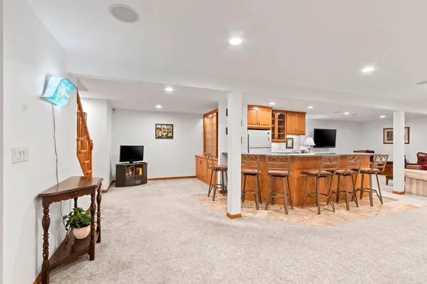 $749,900 | 2817 Brook Hills Drive, Green Bay, WI 54313