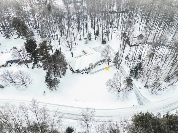 $749,900 | 2817 Brook Hills Drive, Green Bay, WI 54313