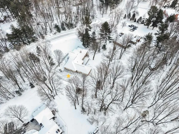 $749,900 | 2817 Brook Hills Drive, Green Bay, WI 54313