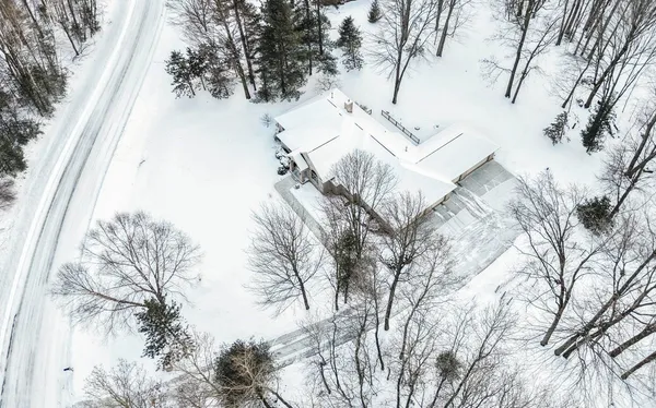 $749,900 | 2817 Brook Hills Drive, Green Bay, WI 54313
