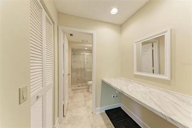 $259,900 | 4537 Morningside, Unit 10, Sarasota, FL 34235