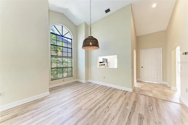 $259,900 | 4537 Morningside, Unit 10, Sarasota, FL 34235