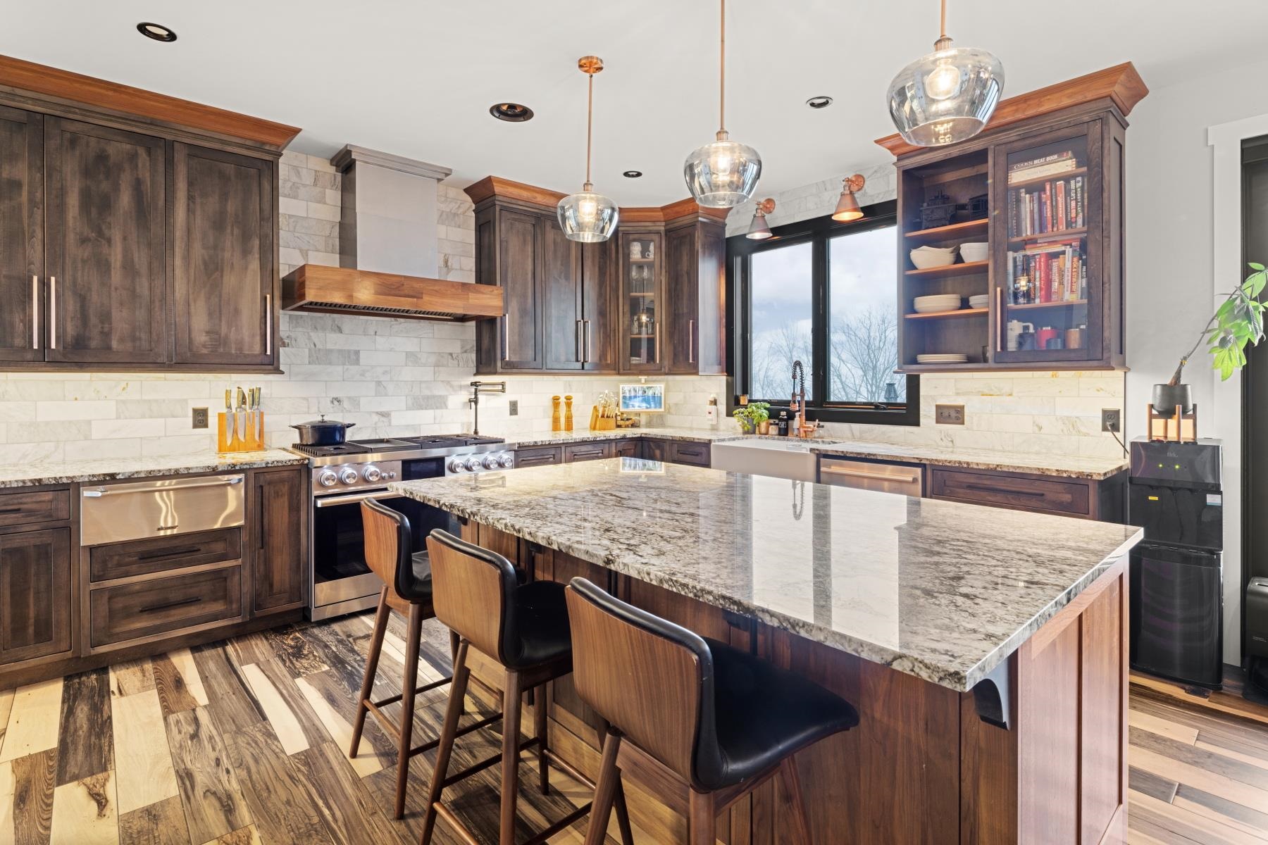 111 Lakeside Avenue Milton, VT 05468 - Photo 11 of 59