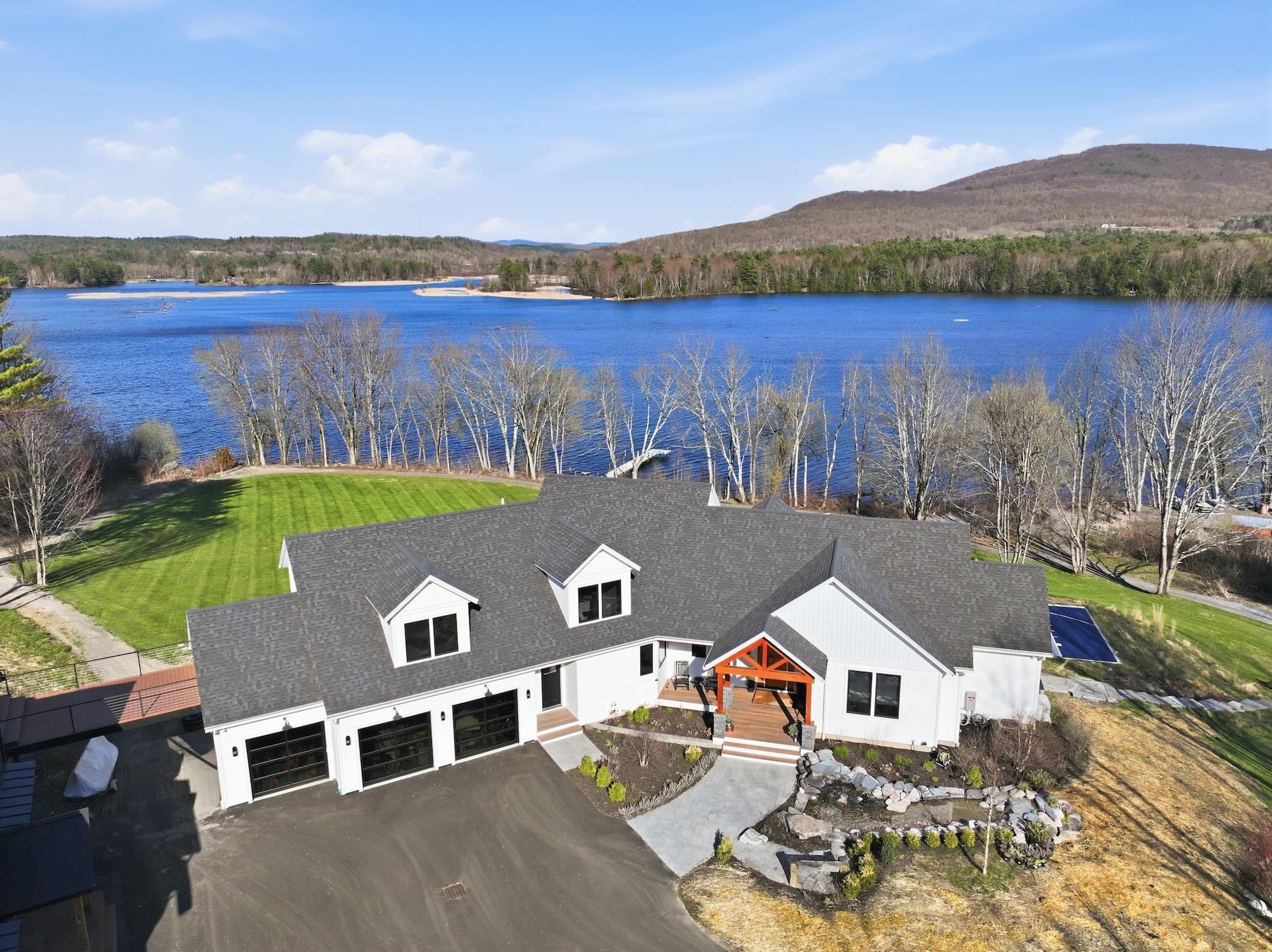 111 Lakeside Avenue Milton, VT 05468 - Photo 2 of 59
