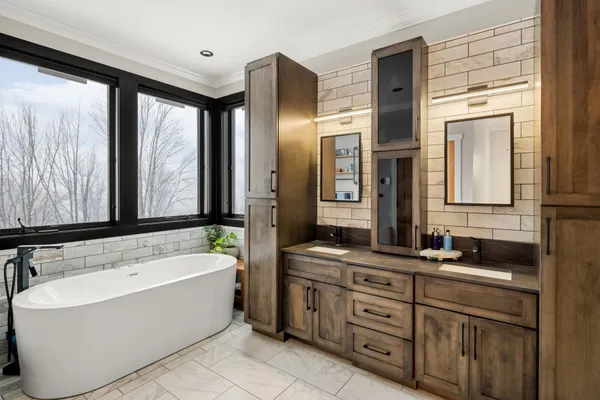 $3,499,000 | 111 Lakeside Avenue, Milton, VT 05468