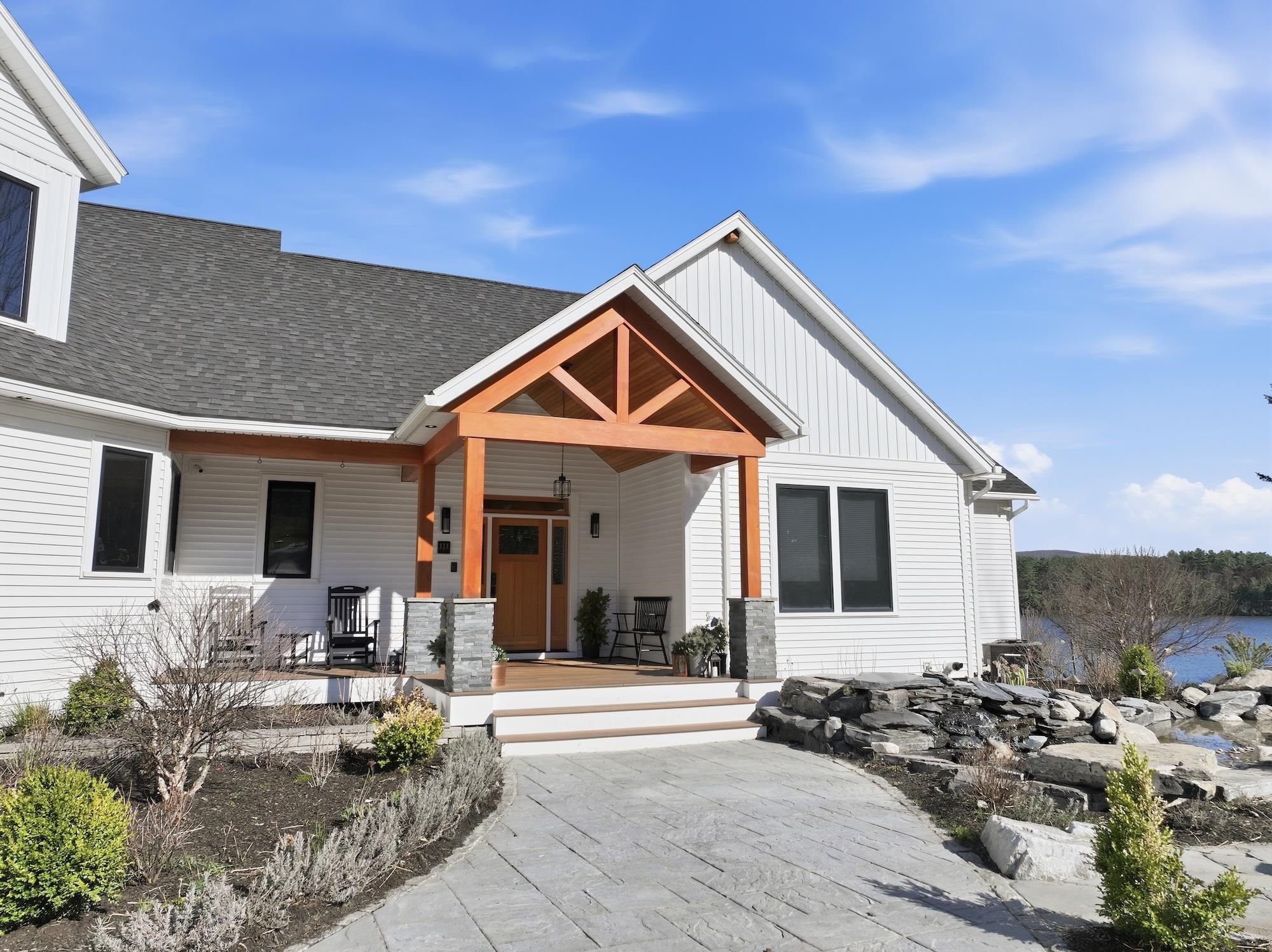 111 Lakeside Avenue Milton, VT 05468 - Photo 3 of 59