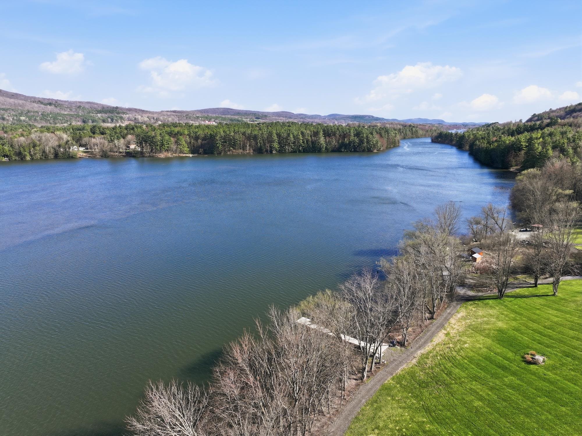 111 Lakeside Avenue Milton, VT 05468 - Photo 36 of 59