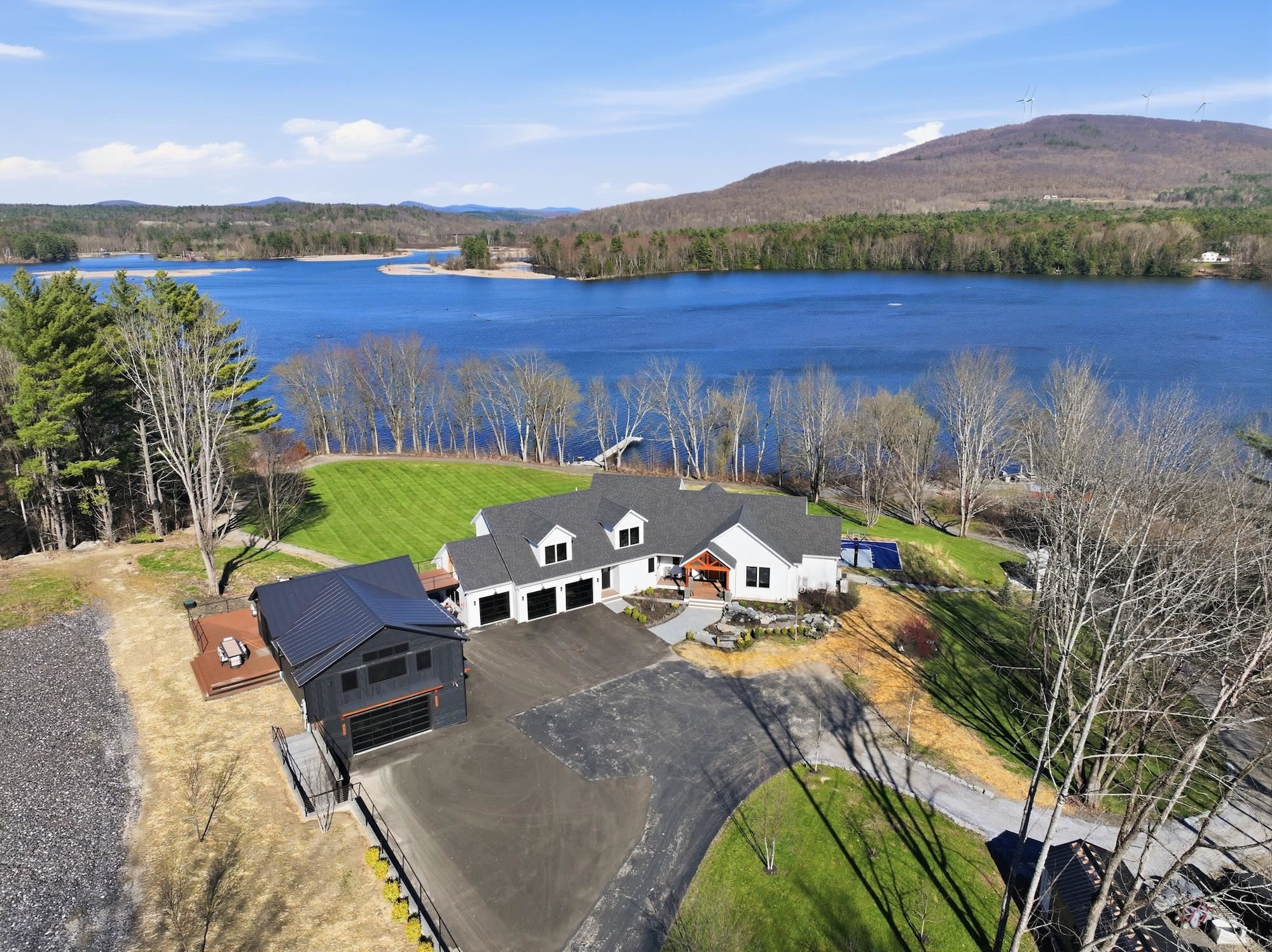 111 Lakeside Avenue Milton, VT 05468 - Photo 58 of 59