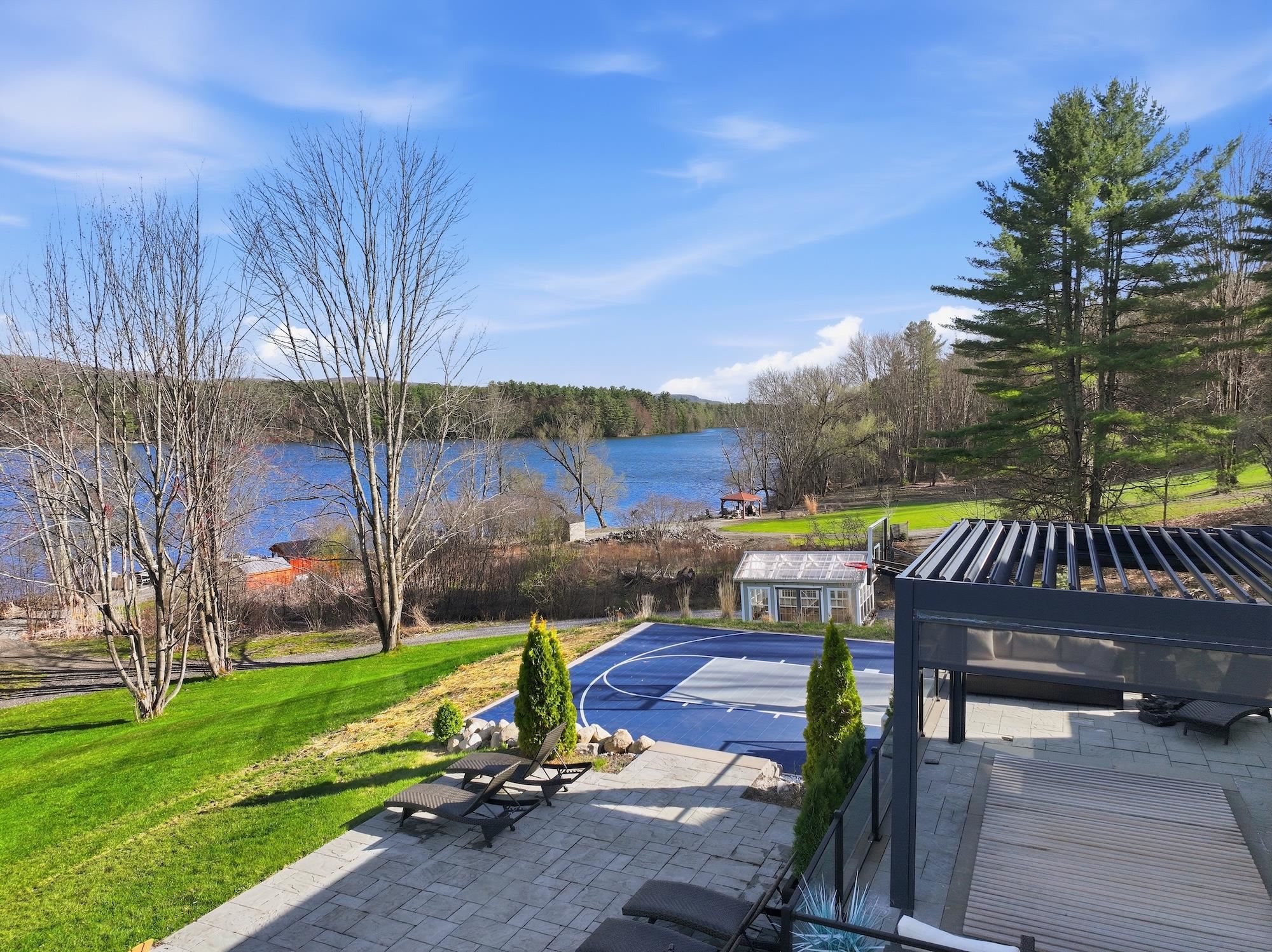 111 Lakeside Avenue Milton, VT 05468 - Photo 7 of 59