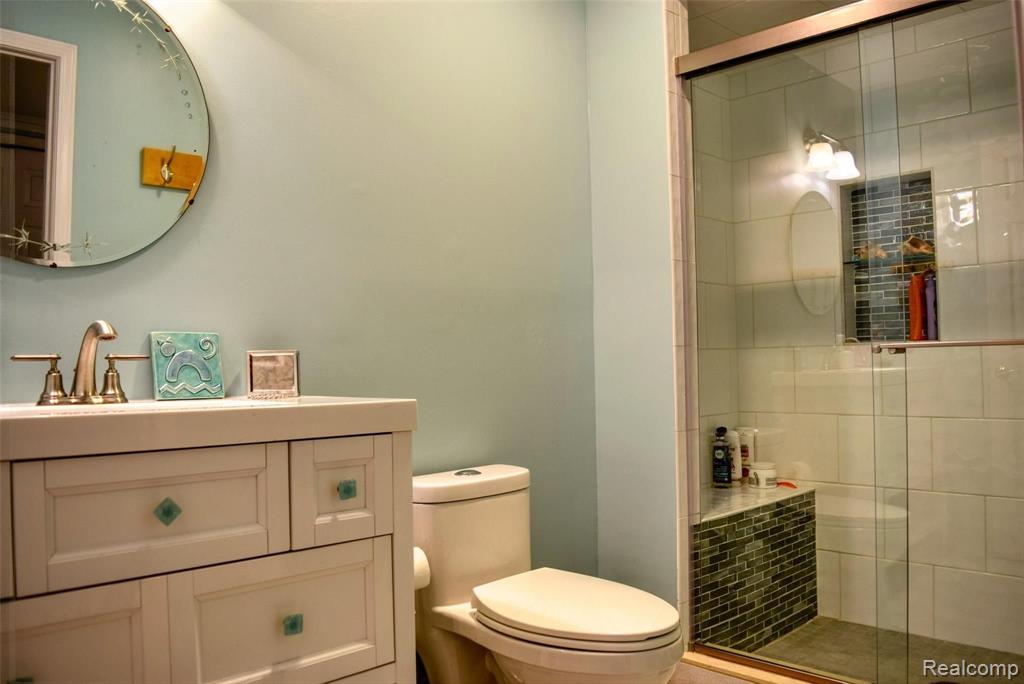 1645 Huntington Park Rochester Hills, MI 48309 - Photo 17 of 25