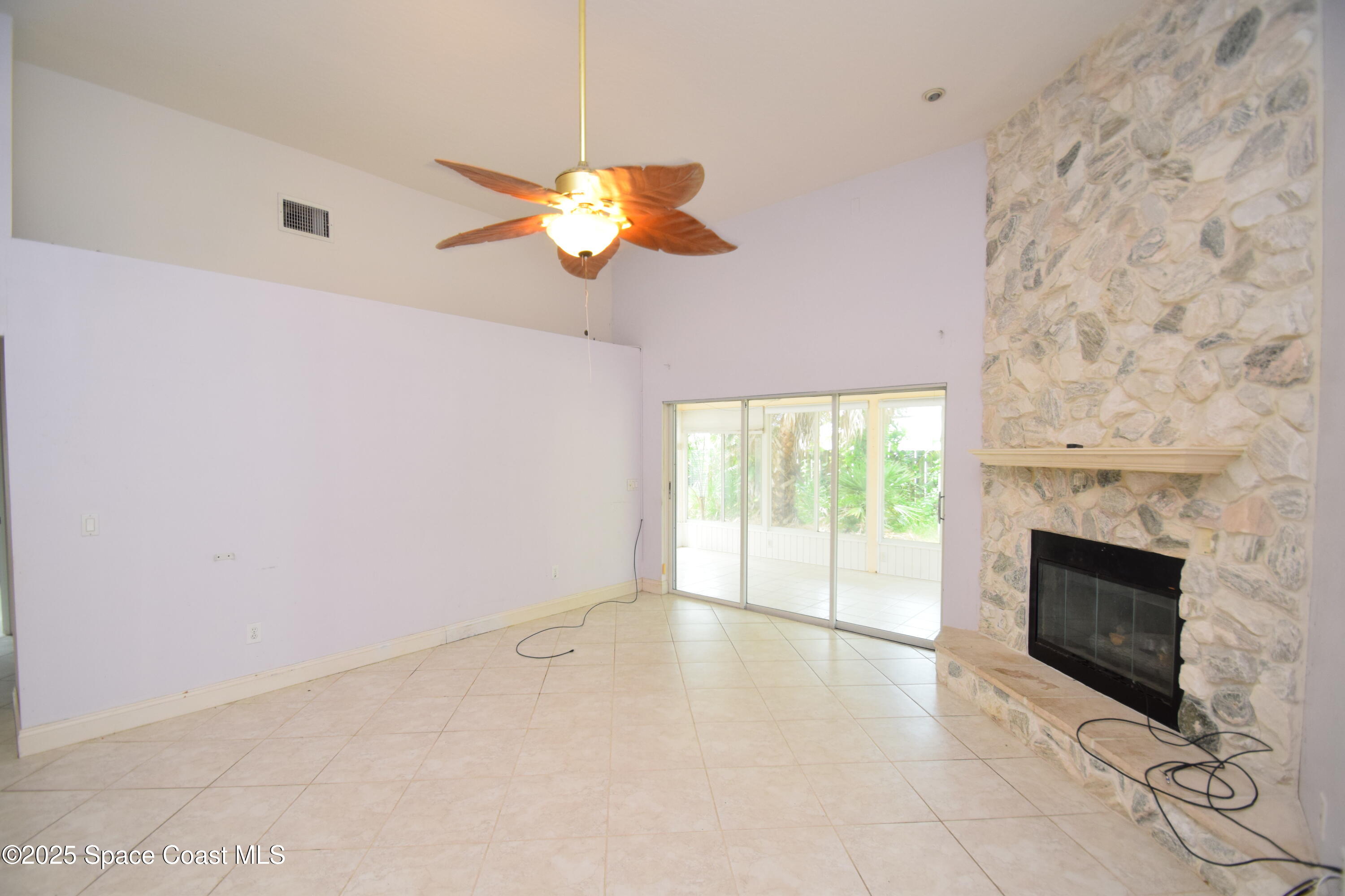 1642 Rustic Way Melbourne, FL 32935 - Photo 11 of 35 Family room
