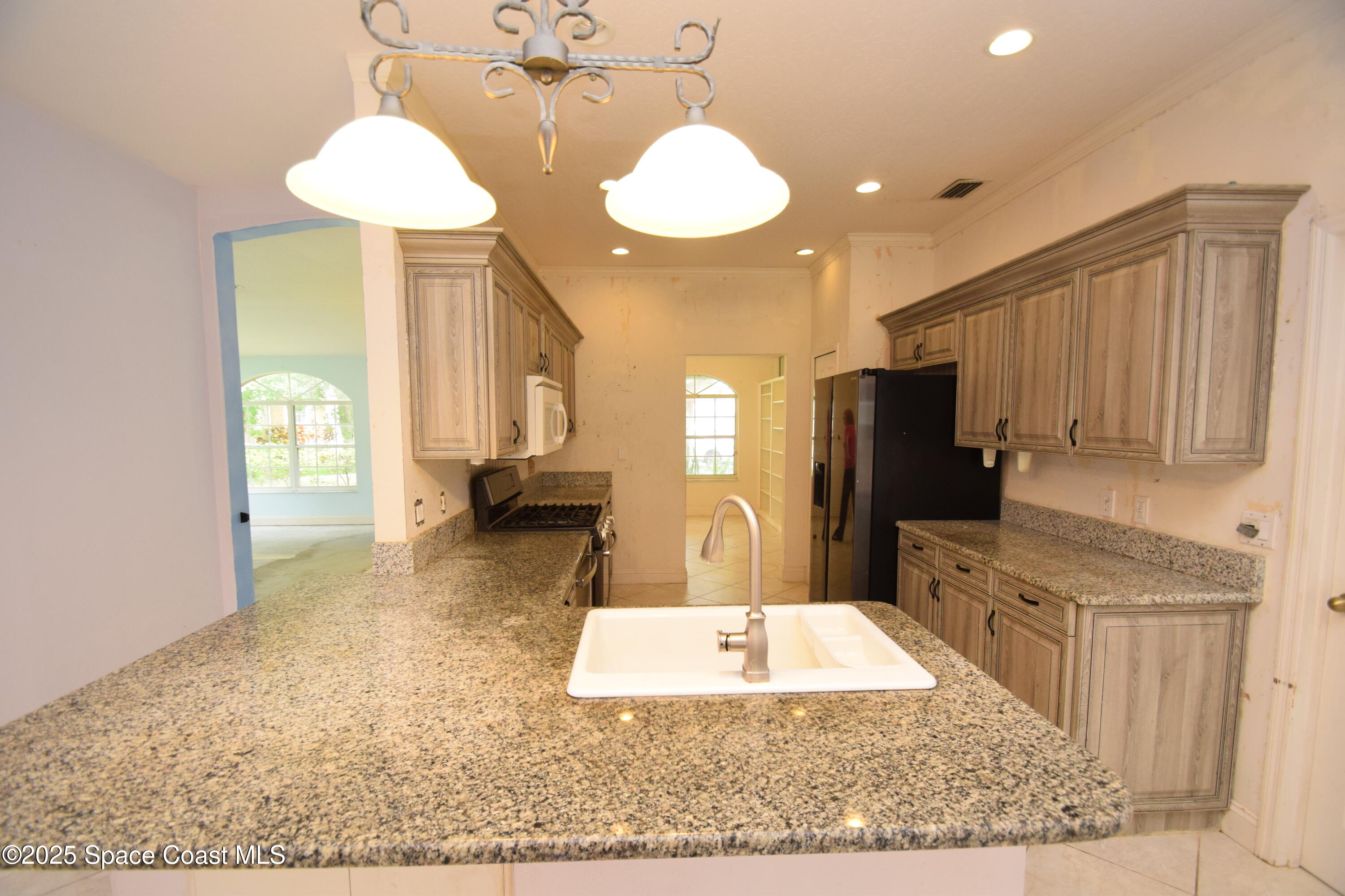 1642 Rustic Way Melbourne, FL 32935 - Photo 15 of 35 Kitchen