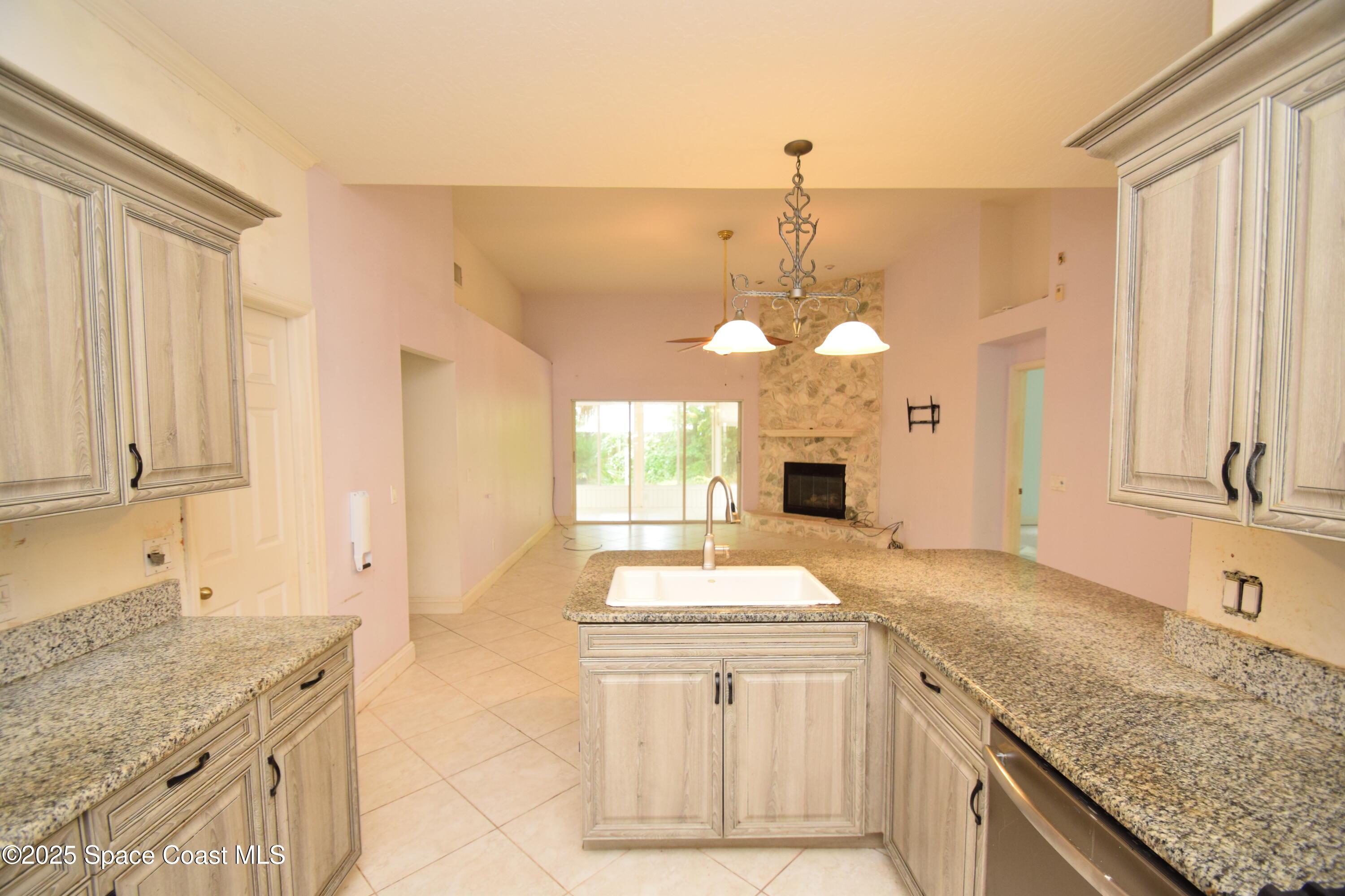 1642 Rustic Way Melbourne, FL 32935 - Photo 18 of 35 Kitchen