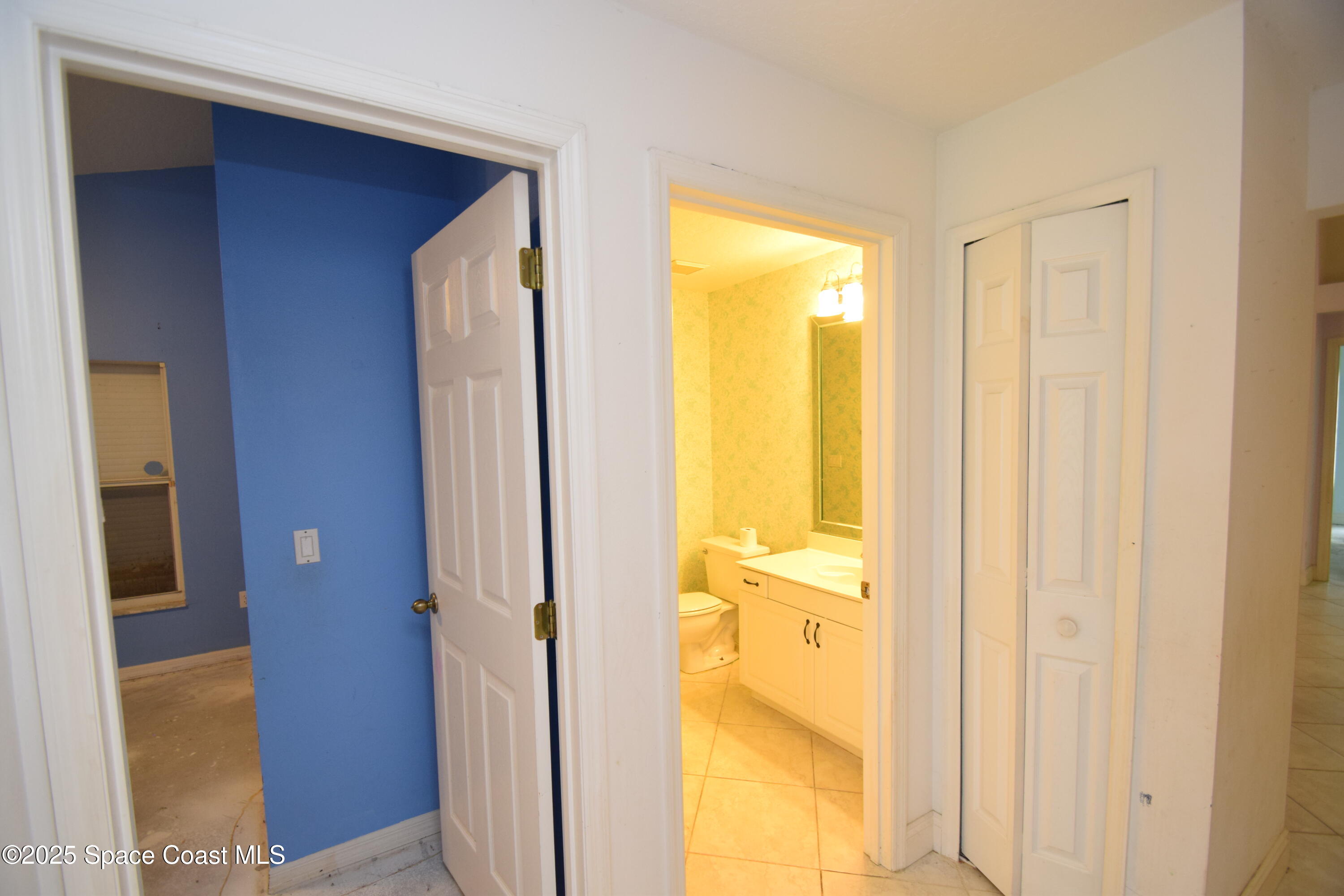 1642 Rustic Way Melbourne, FL 32935 - Photo 29 of 35 Hallway