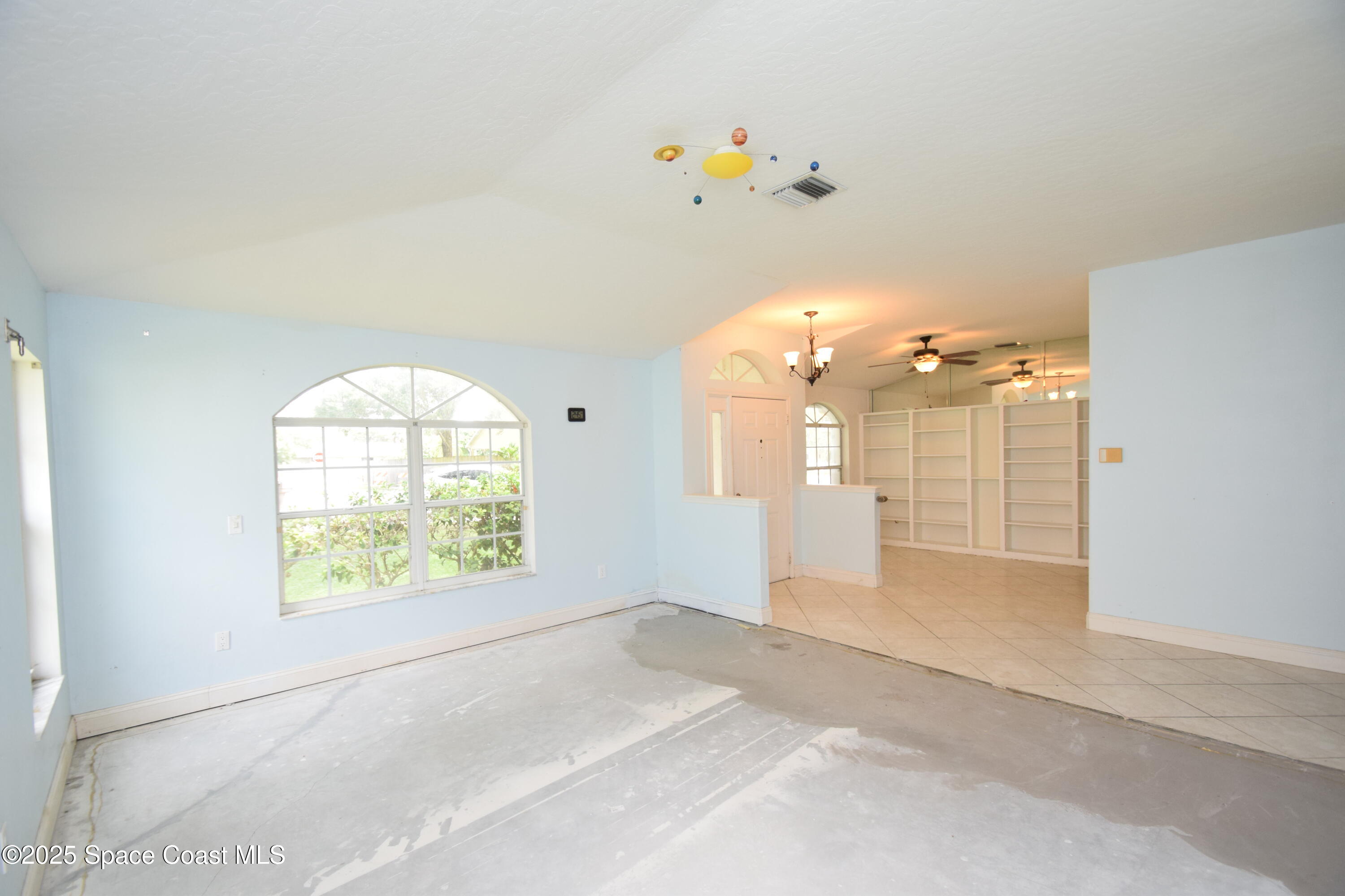 1642 Rustic Way Melbourne, FL 32935 - Photo 7 of 35 Living rom