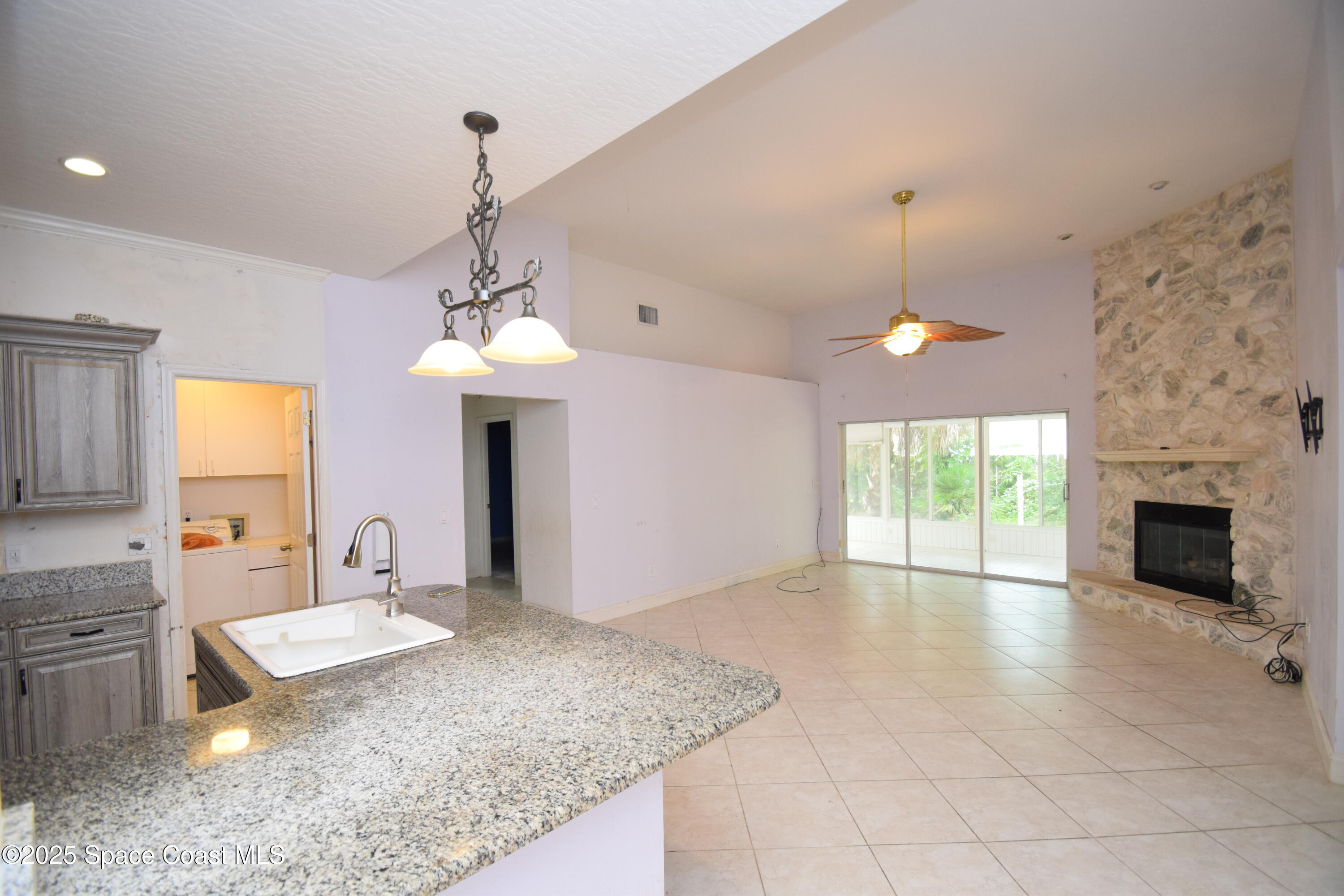 1642 Rustic Way Melbourne, FL 32935 - Photo 8 of 35 Family room
