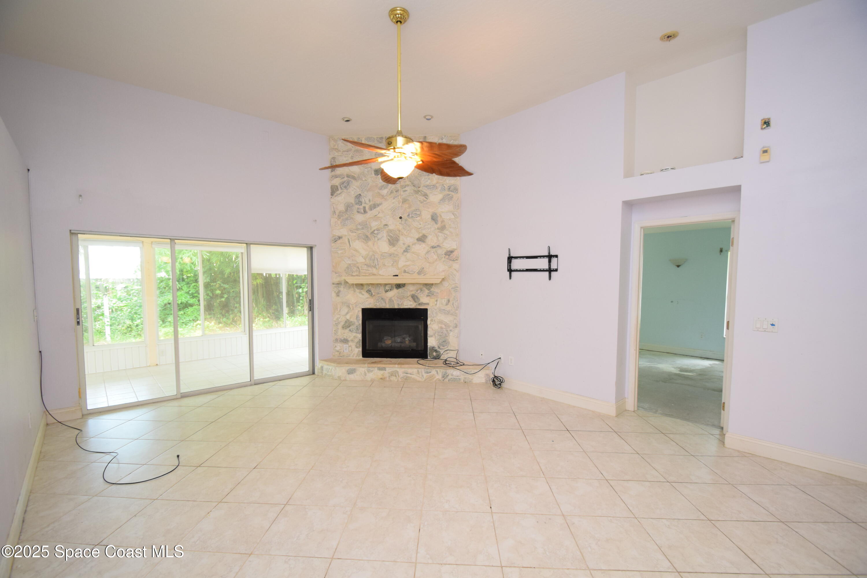 1642 Rustic Way Melbourne, FL 32935 - Photo 9 of 35 Family room