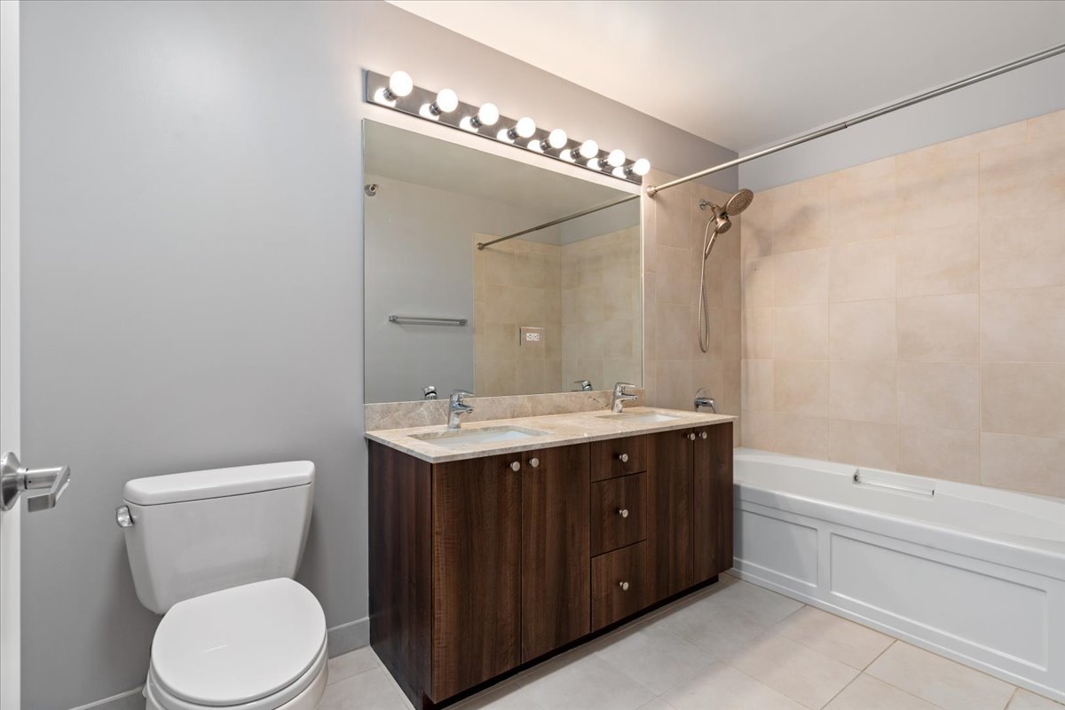 235 West Van Buren Street, Unit 2801 Chicago, IL 60607 - Photo 19 of 31