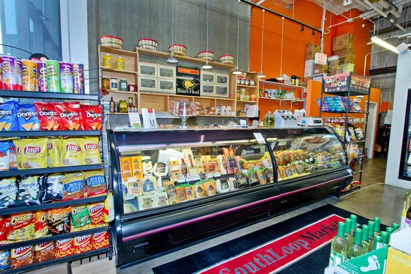 $3,400 | 235 West Van Buren Street, Unit 2801, Chicago, IL 60607