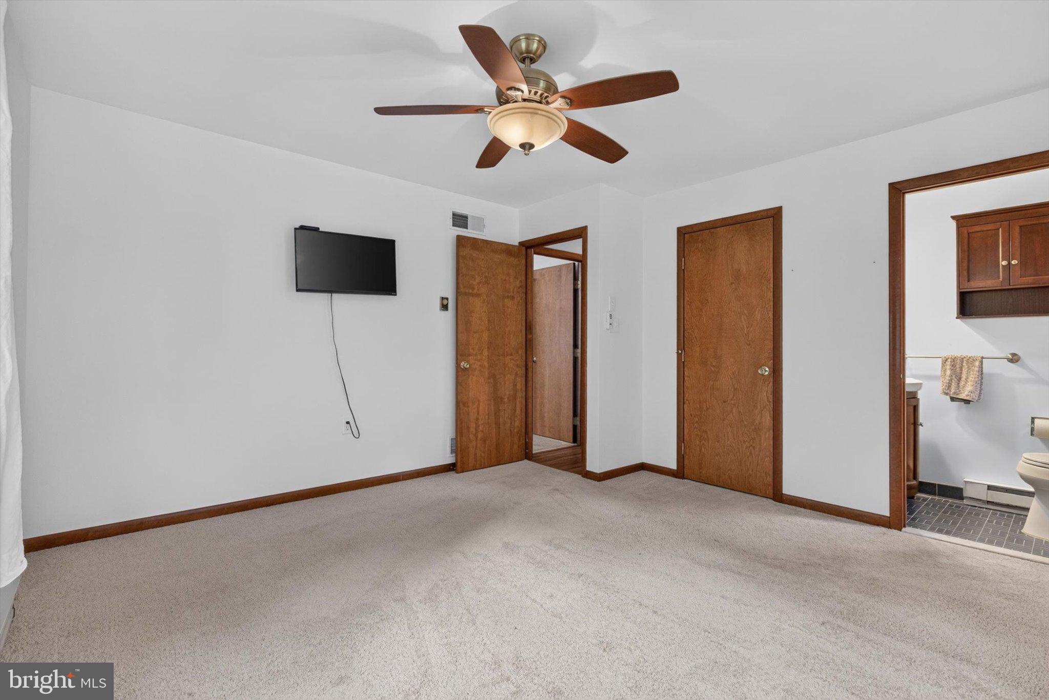 1147 Pinetown Road Lewisberry, PA 17339 - Photo 36 of 55 Bright and airy room with modern charm.