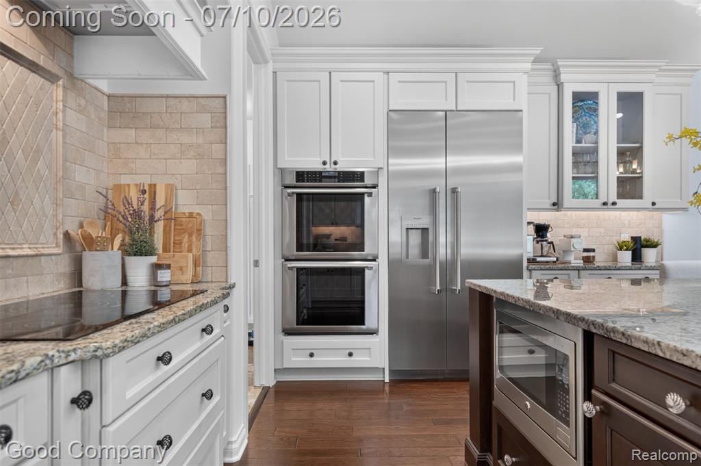 1946 Acorn Glen Rochester Hills, MI 48306 - Photo 13 of 71