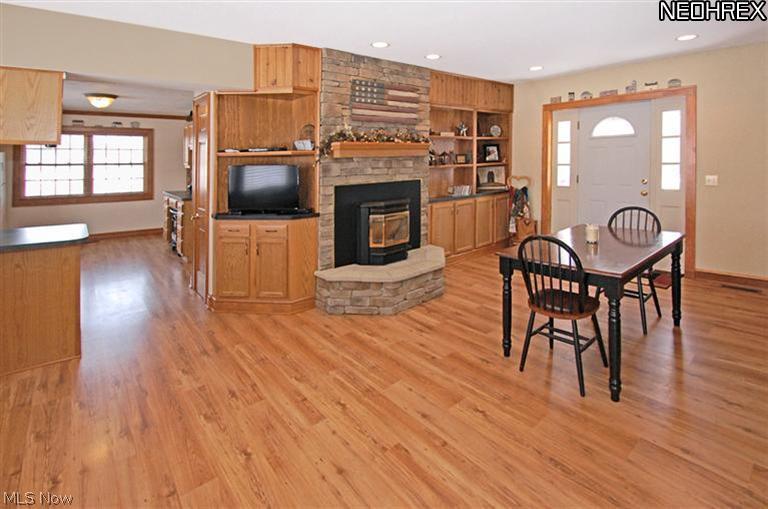 18333 Quarry Road Wellington, OH 44090 - Photo 3 of 25 Gallery Image 3