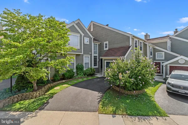 $2,990 | 21163 Crocus Terrace, Ashburn, VA 20147