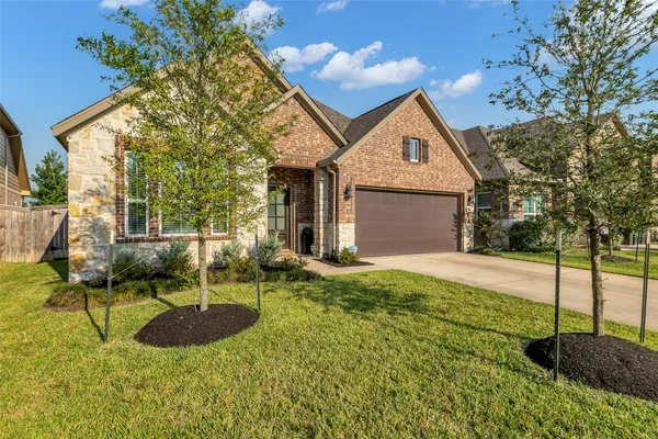 a view of backyard of house