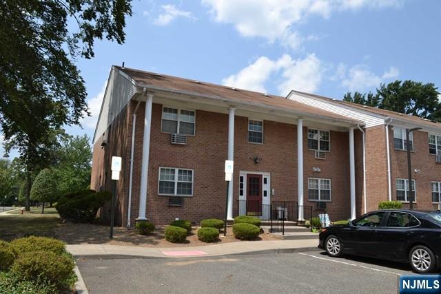 60 D Hawthorne Avenue, Unit D) Park Ridge, NJ 07656 - Photo 1 of 19