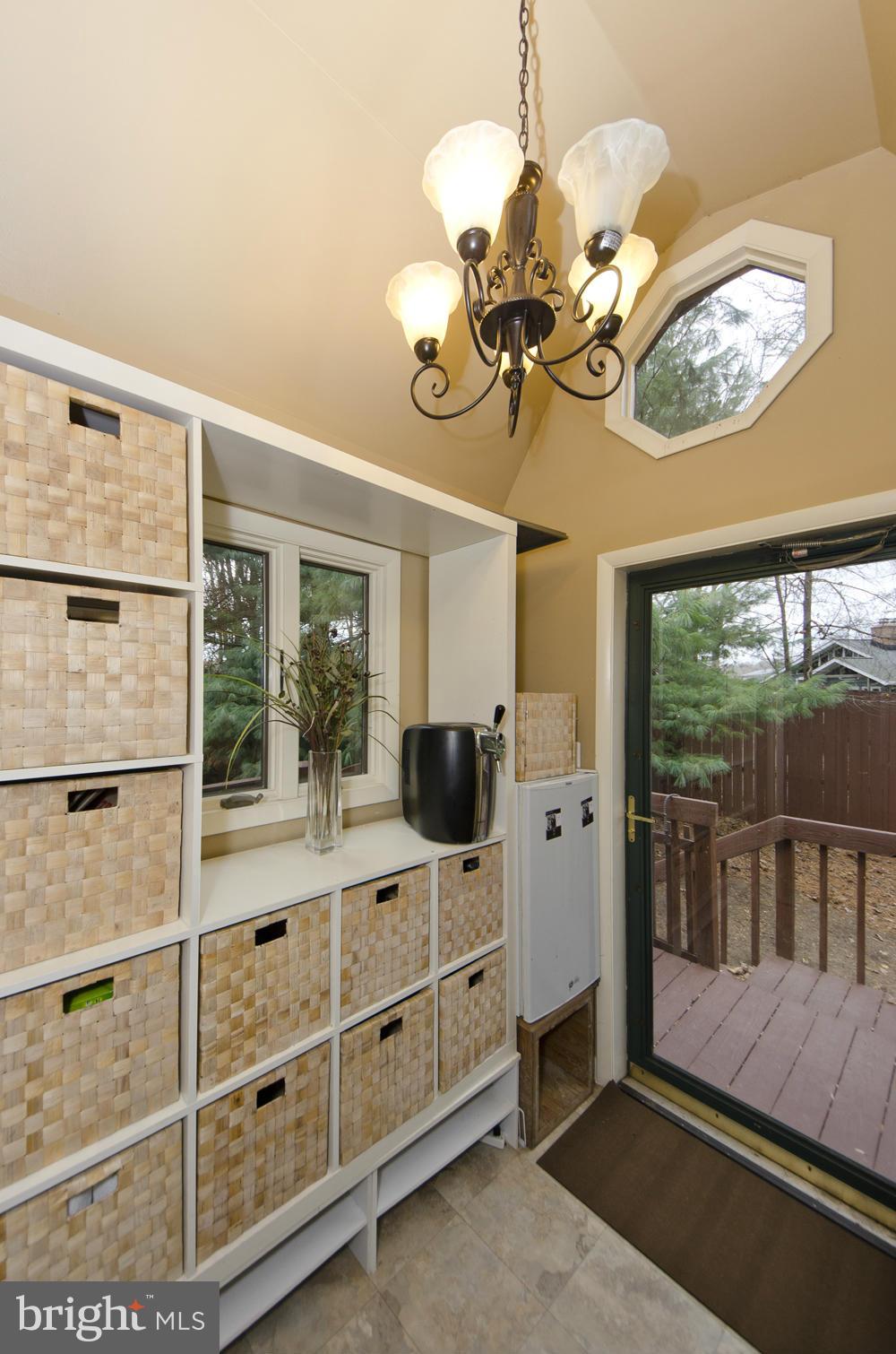 1929 Hunter Mill Road Vienna, VA 22182 - Photo 16 of 30 Mud Room off of Kitchen