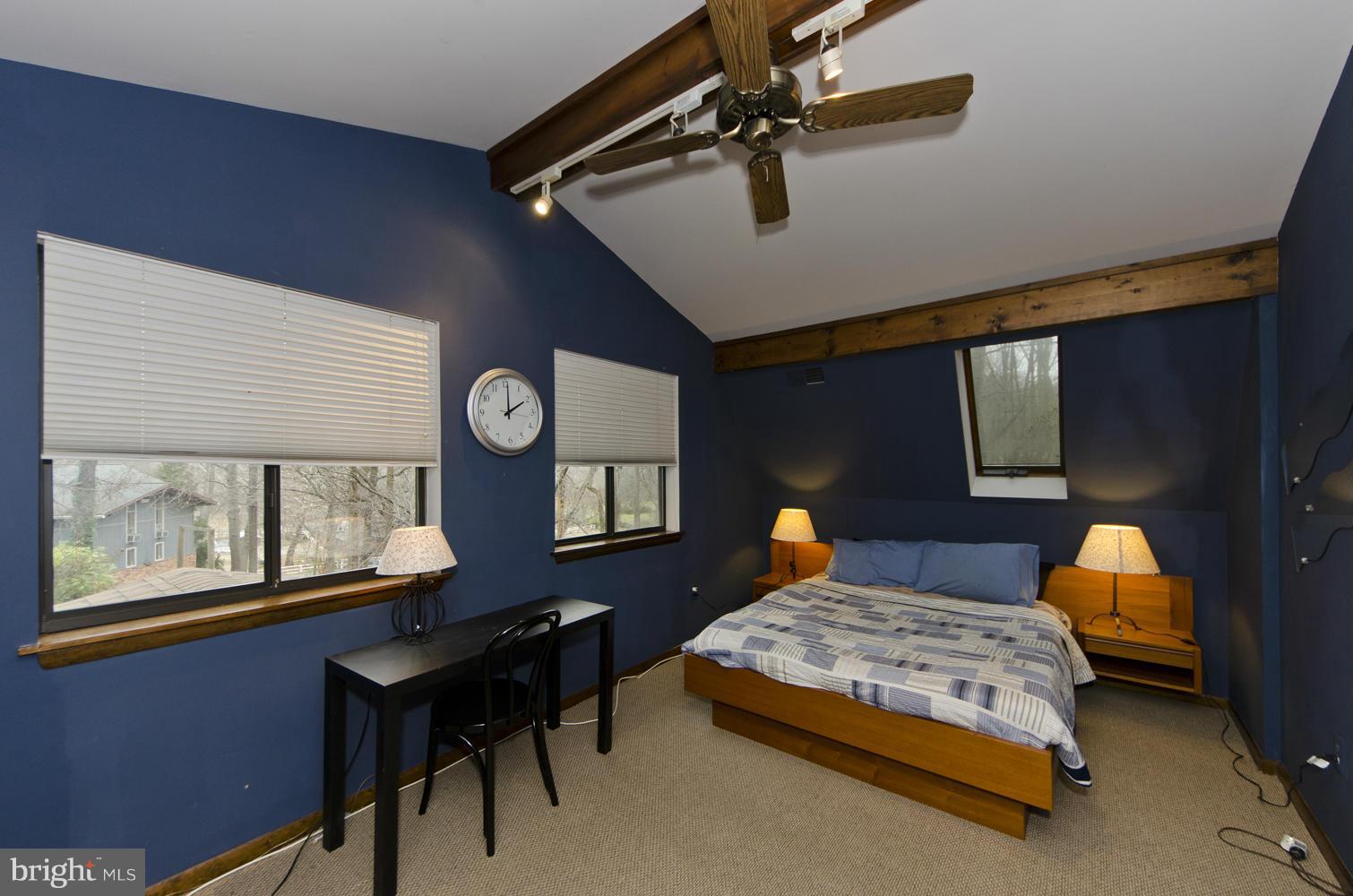 1929 Hunter Mill Road Vienna, VA 22182 - Photo 20 of 30 Bedroom