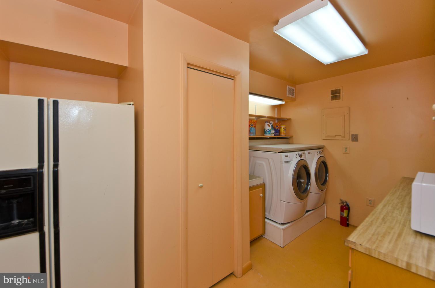1929 Hunter Mill Road Vienna, VA 22182 - Photo 27 of 30 Laundry Room