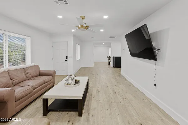 $694,900 | 701 West Windsor Avenue, Phoenix, AZ 85007